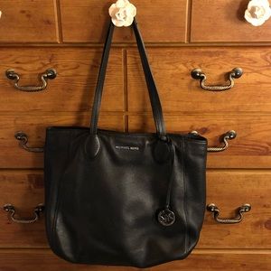 Michael Kors tote